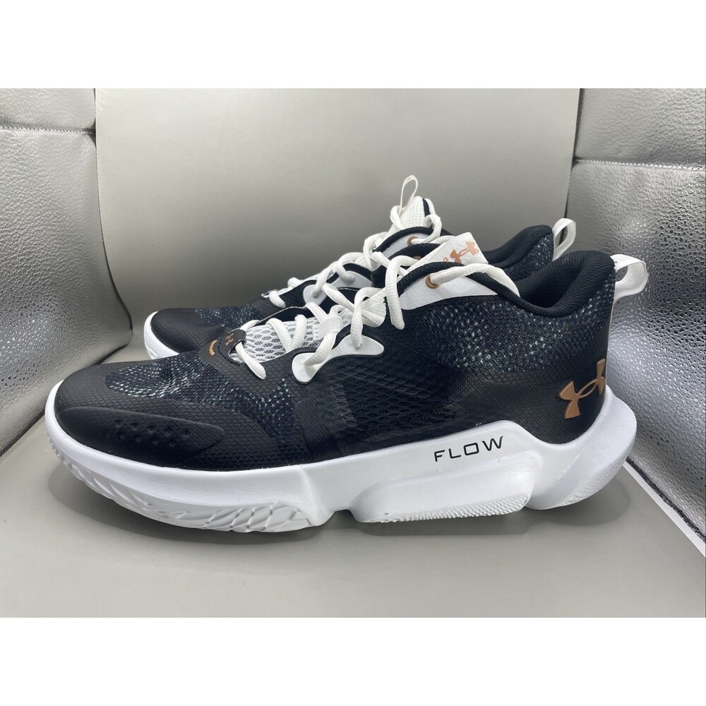 Under Armour Flow Breakthru 3 Womens 14 Black Basketball Shoes 3025603-103 EUC